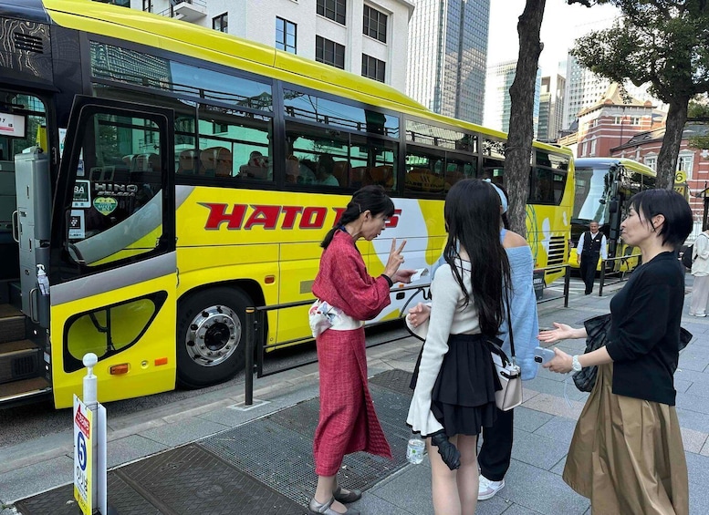 Tokyo: Imperial Palace, Sensō-ji Temple, & Tokyo Tower Tour