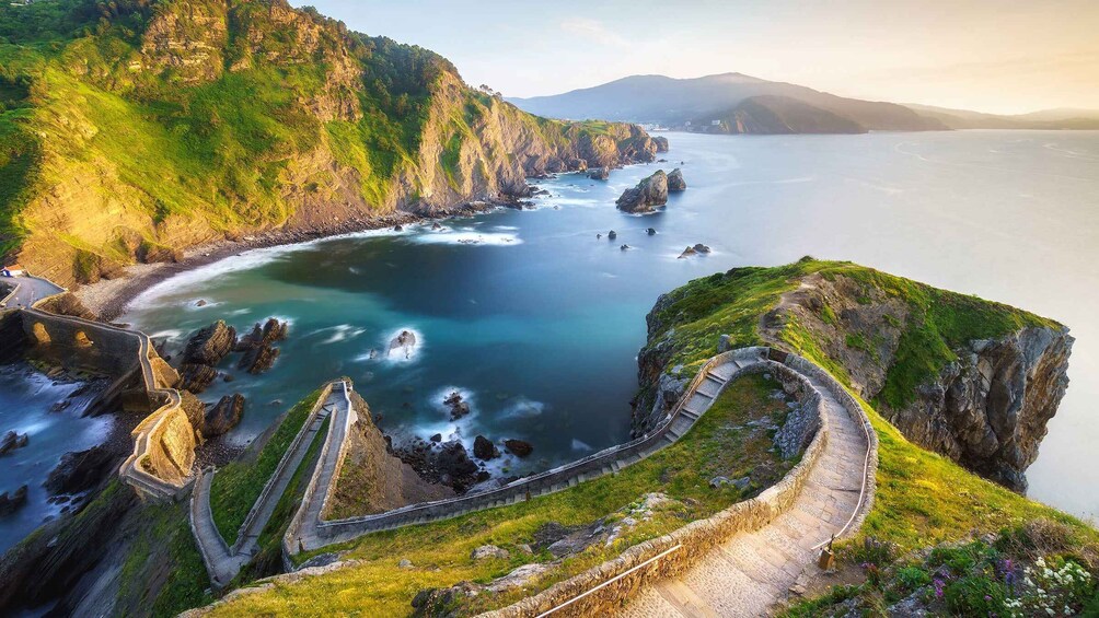 Picture 2 for Activity From Bilbao: Gaztelugatxe, Bermeo and Gernika Tour