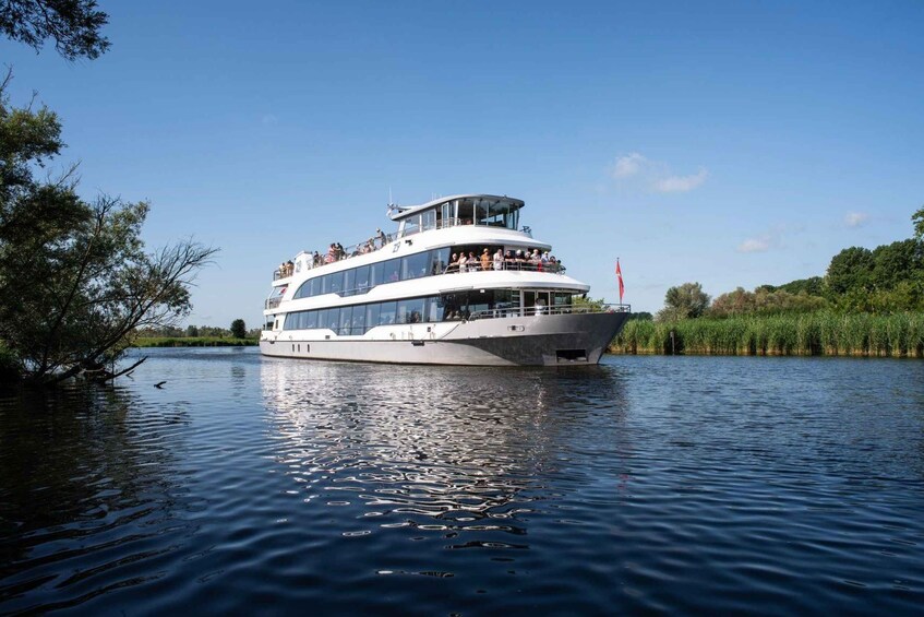 Biesbosch: Boat Cruise through National Park