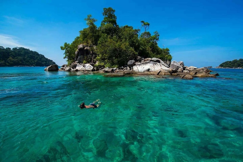 Fishing-bbq-snorkeling private boat