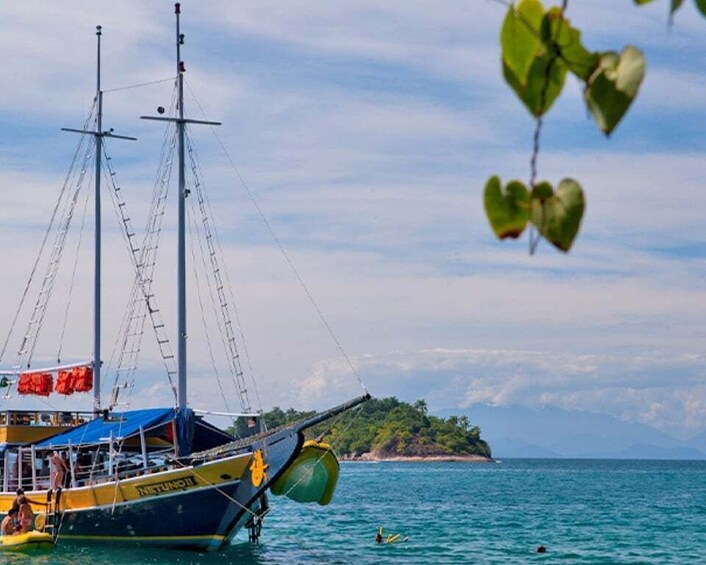 Picture 4 for Activity Paraty Bay: Islands & Beaches Boat Tour with Snorkeling