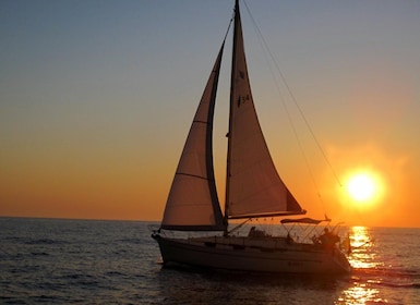 Bari: Half-Day Sailing Cruise along the Pugliese Coast
