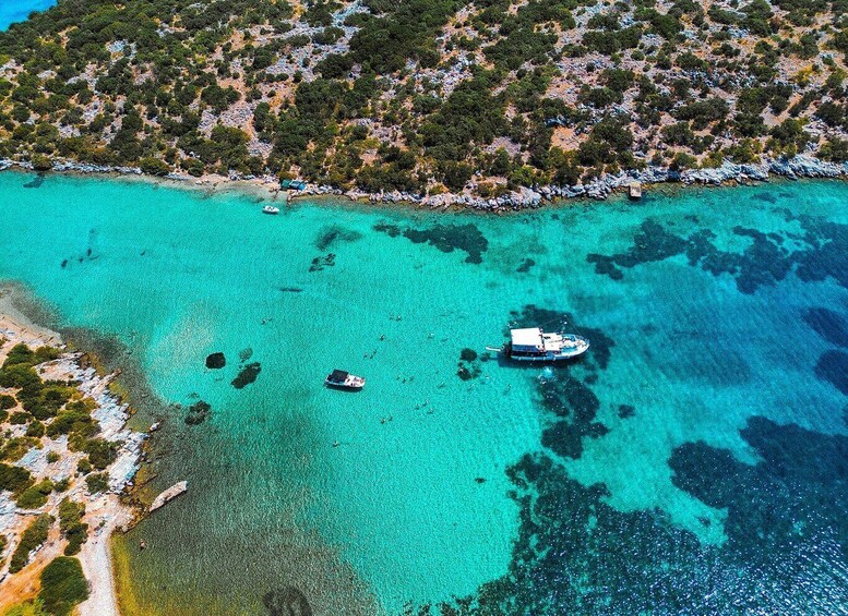 Picture 14 for Activity Samos: private boat tours