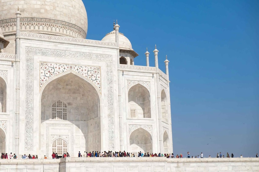 Picture 5 for Activity From Aerocity: Taj Mahal Sunrise Tour with Lord Shiva Temple