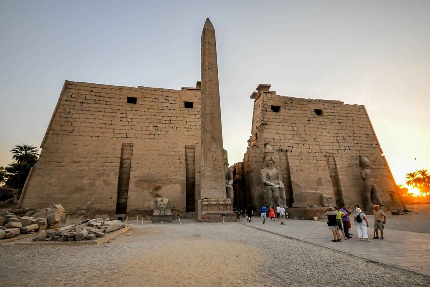 Picture 9 for Activity From Cairo: Day Trip to Luxor by Plane