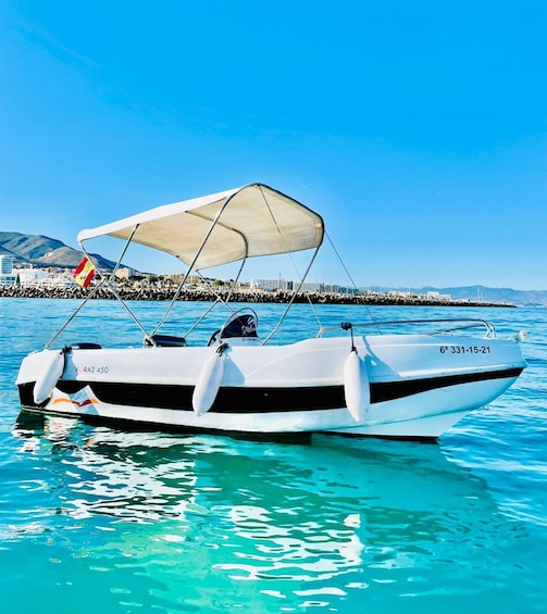 Picture 2 for Activity Benalmadena: without a license Boat Rental
