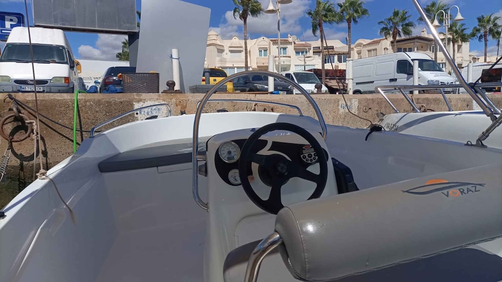 Picture 6 for Activity Benalmadena: without a license Boat Rental