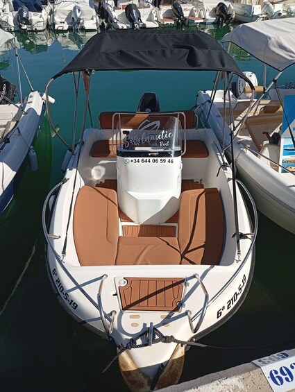 Picture 1 for Activity Benalmadena: 6-Seater Speedboat Rental Without a License