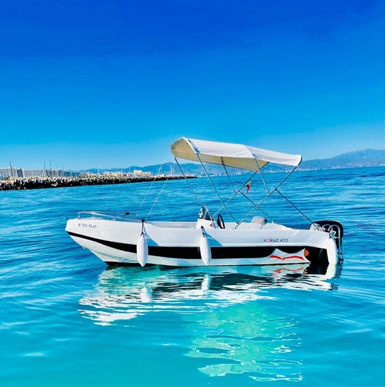 Picture 3 for Activity Benalmadena: without a license Boat Rental