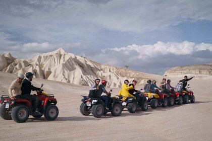 Cappadocië: Quad Safari met BBQ Maaltijd