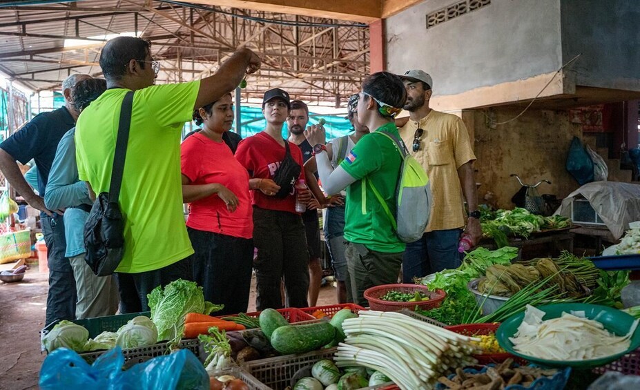 Picture 5 for Activity Phnom Penh: Morning Foodie & Street Art Tour by Tuk-Tuk