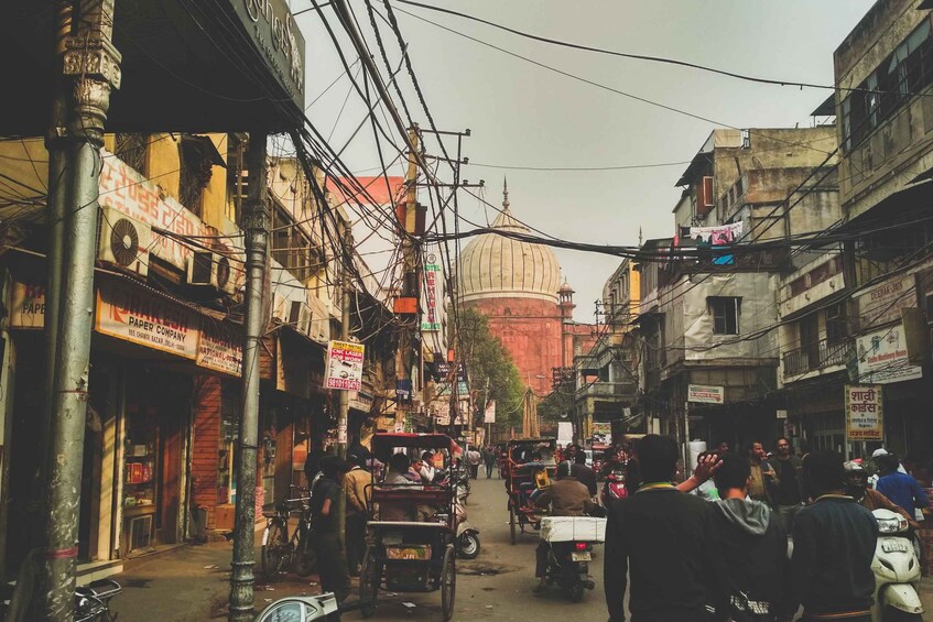 Picture 1 for Activity Old Delhi: Private Tour of Chandni Chowk, Tuk Tuk & Food