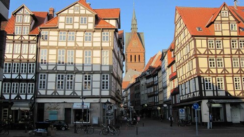 Hanover: Old Town Historical Walking Tour by Geo Epoche