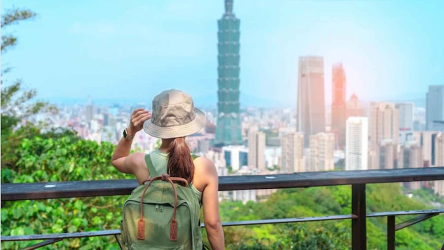Taipei: Private Car Charter Tour