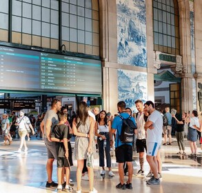 ปอร์โต: ทัวร์เดินชมเมืองปอร์โตพร้อมไกด์นำเที่ยวแฮรี่ พอตเตอร์ และเมืองปอร์โ...