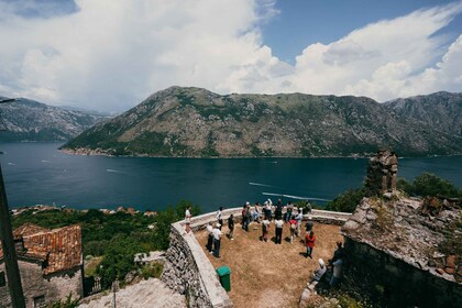 Kotor: Jeep Tour to Hidden Stone Village & Food Tasting