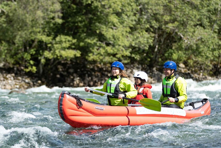Picture 2 for Activity Voss: Raundal River Guided Canoe Tour