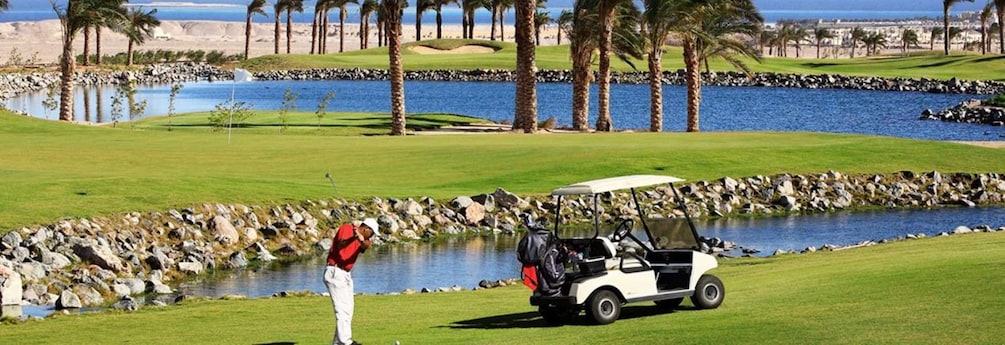 Hurghada: Golfing at the Madinat Makadi Golf Resort