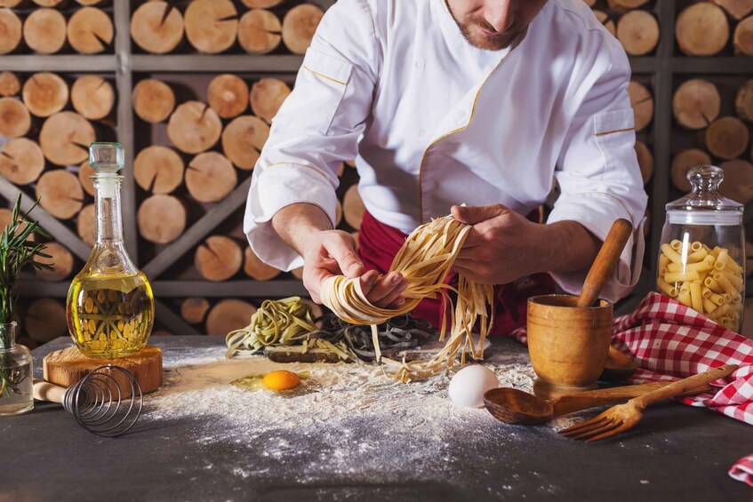 Veneto: Amarone Cooking and Tasting Experience in a Villa