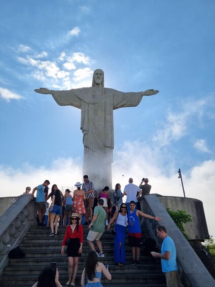 Cariocando in Corcovado:Christ Redeemer by Train + Breakfast