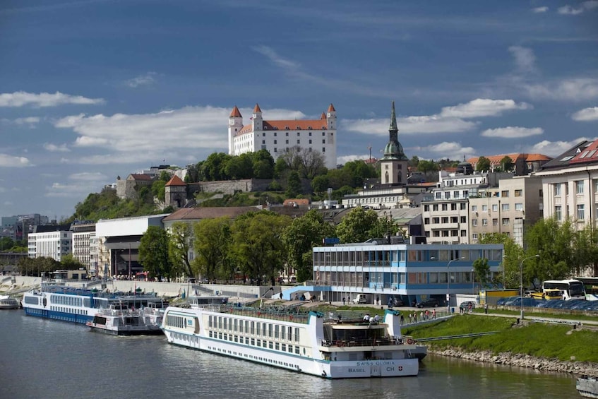 Picture 2 for Activity Bratislava: 2-Hour City Walking Tour with Castle Ticket