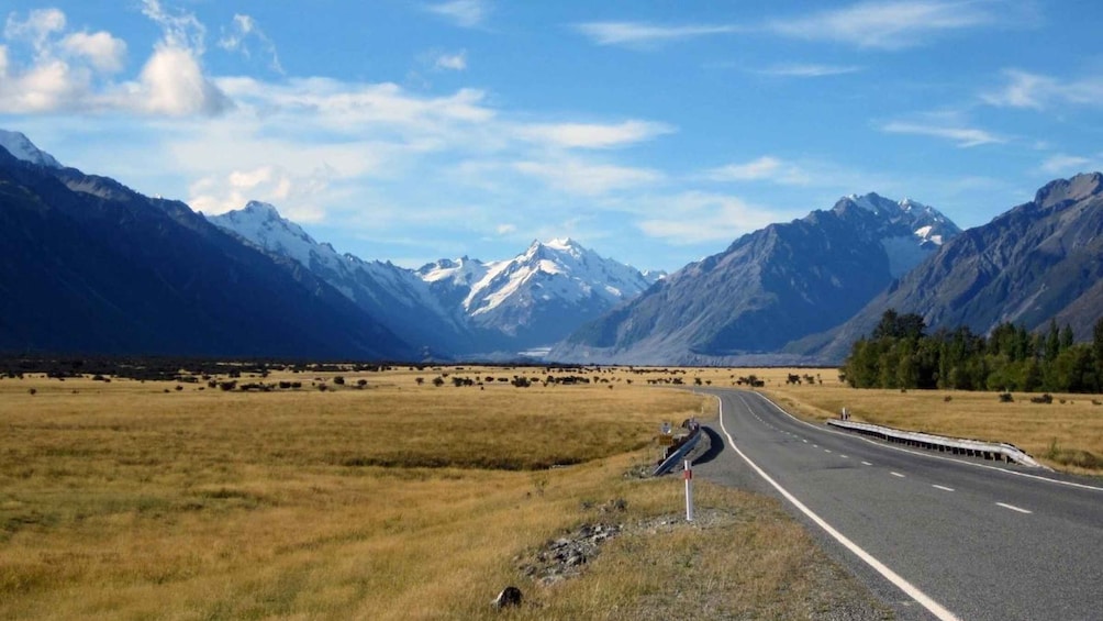 Picture 13 for Activity From Queenstown: Mount Cook and Hooker Valley Day Trip