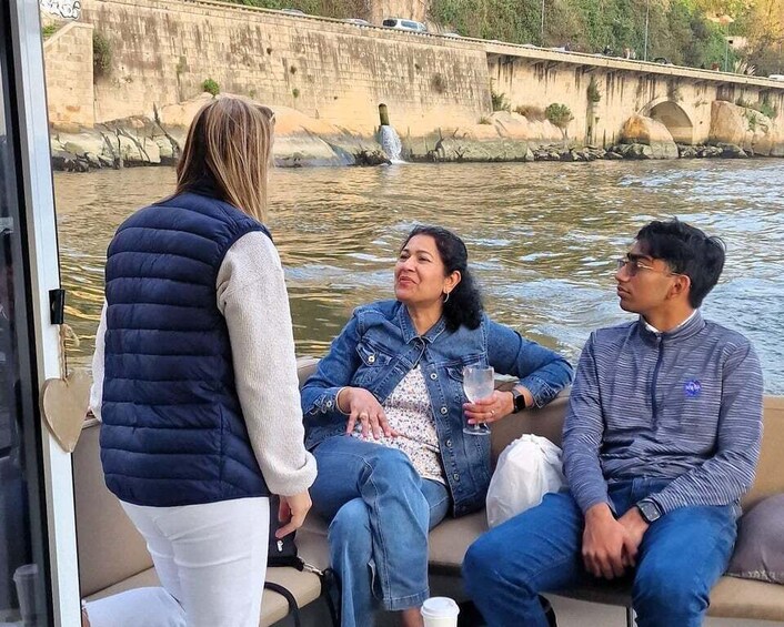 Picture 6 for Activity Porto: Guide Boat tour with tasting of 4 Port wines