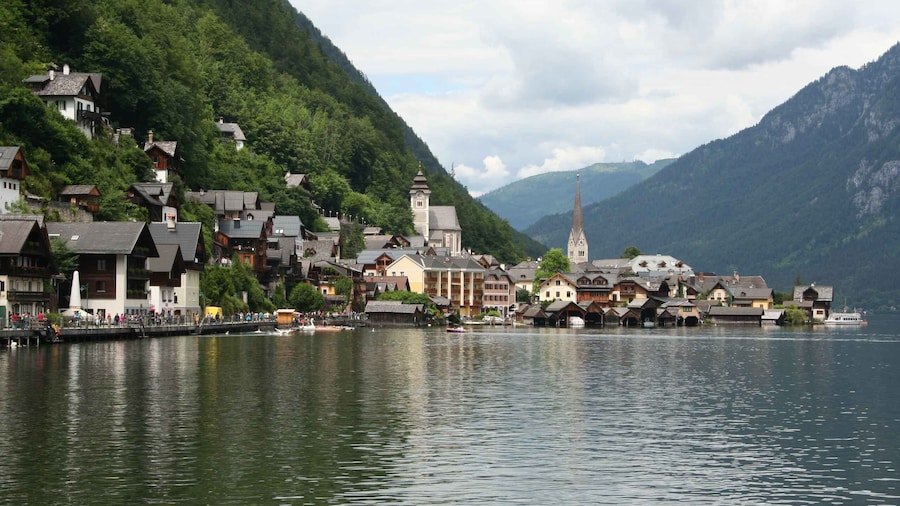 Private tour Highlights of Austria Hallstatt Salzburg Wachau