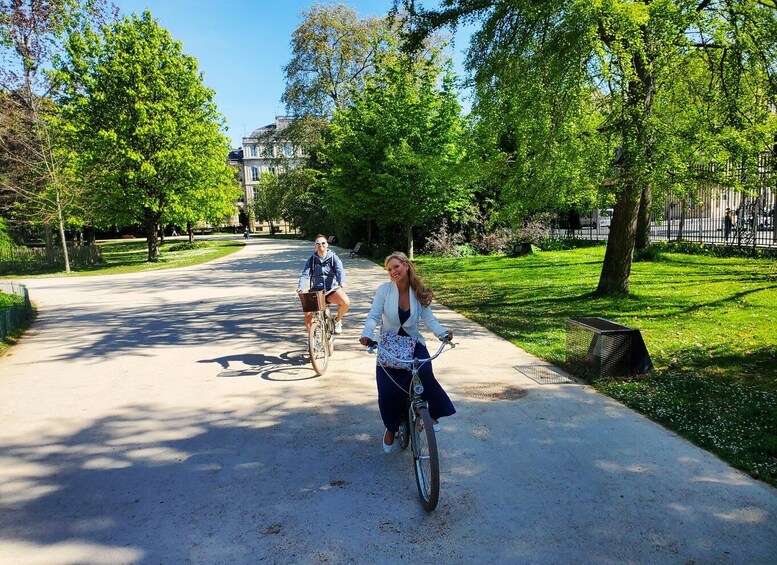 Picture 9 for Activity Bordeaux: Guided Bike Tour