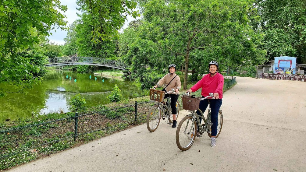 Picture 28 for Activity Bordeaux: Guided Bike Tour