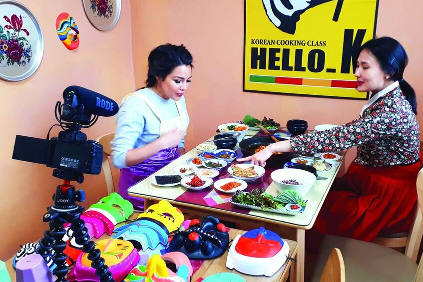 Picture 6 for Activity Seoul: Korean Cooking Class at a Local Home and Market Tour