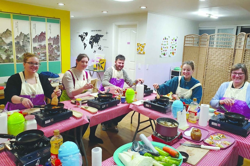 Picture 5 for Activity Seoul: Korean Cooking Class at a Local Home and Market Tour