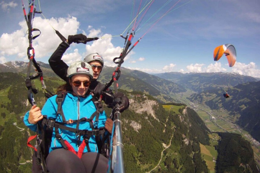 Picture 2 for Activity Fügen: Scenic Paragliding Flight