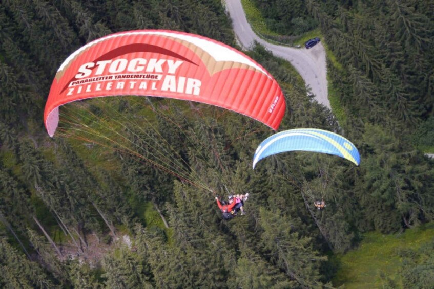 Picture 1 for Activity Fügen: Scenic Paragliding Flight