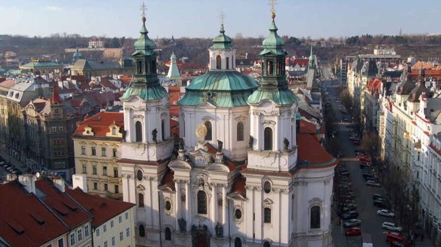 From Vienna: Prague Small Group Guided Day Tour