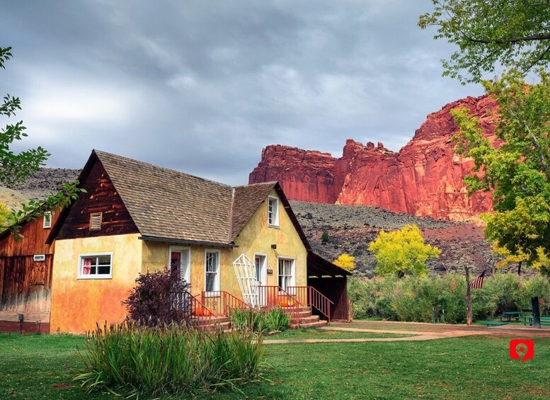 Picture 6 for Activity Capitol Reef National Park: Ultimate Scenic Driving Tour