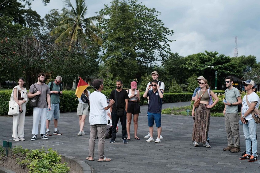 Picture 8 for Activity Yogyakarta: Borobudur and Prambanan Temple Tour with Climb