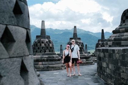 Yogyakarta: Borobudur Climb-up and Prambanan Guide Tour
