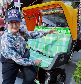 RAXI (Electric Rickshaw) Vienna 90 minutes tour