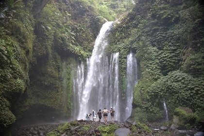 Lo mejor de Lombok: pueblos tribales, tradiciones y cascadas