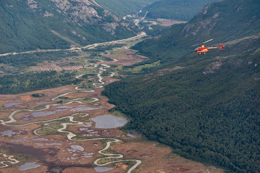 Picture 6 for Activity Ushuaia: Helicopter Scenic Flight