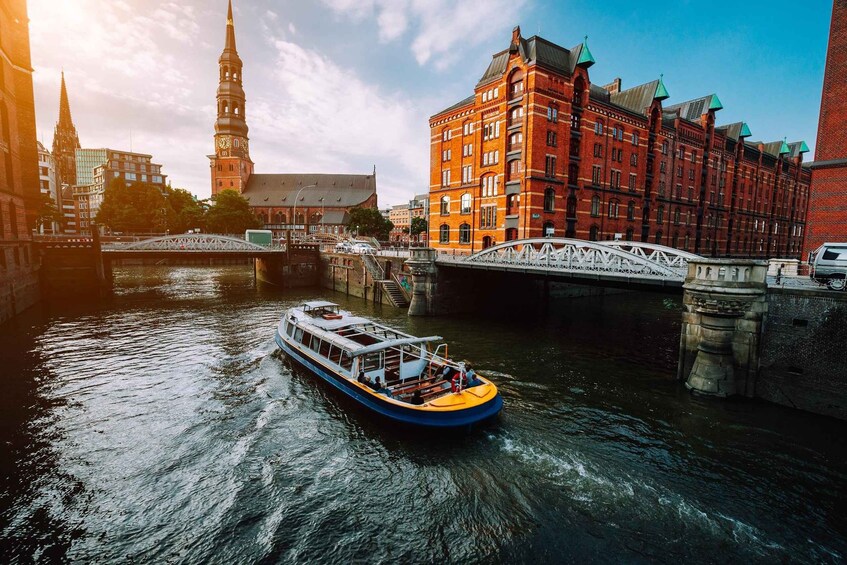 Picture 1 for Activity Hamburg: 1h Harbor Boat Tour with Live Commentary