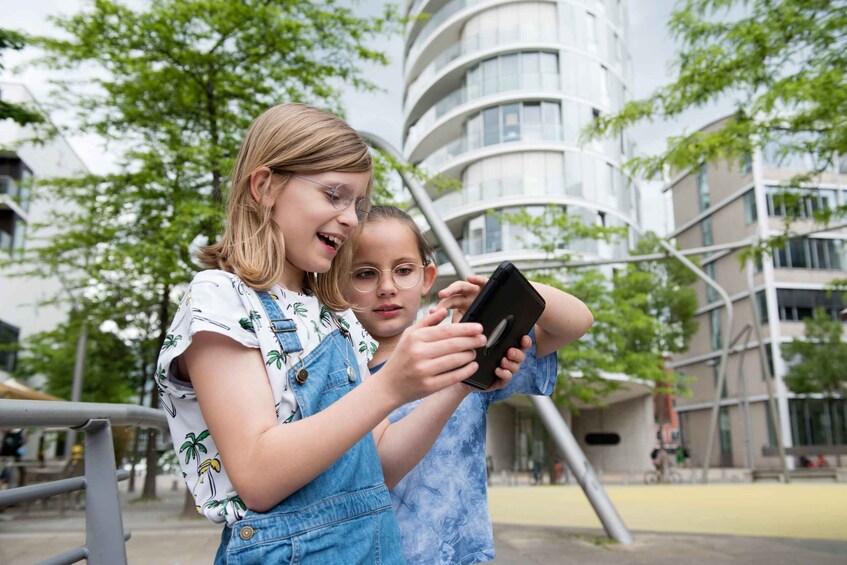 Picture 6 for Activity Hamburg HafenCity: Geolino City Rallye for Kids (7-13 years)