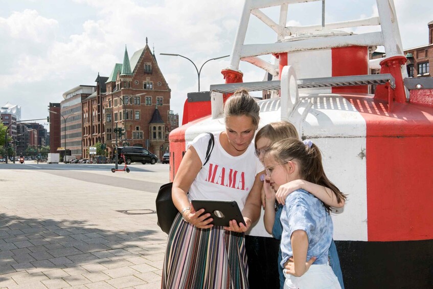 Picture 1 for Activity Hamburg HafenCity: Geolino City Rallye for Kids (7-13 years)