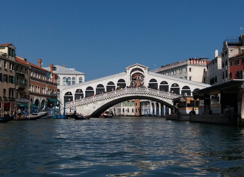 Picture 8 for Activity From Lake Garda: Venice LIGHT Full-Day Tour
