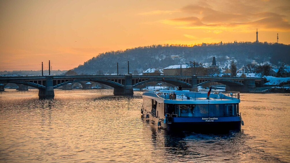 Picture 10 for Activity Prague: 50-Minute Sightseeing Evening Cruise