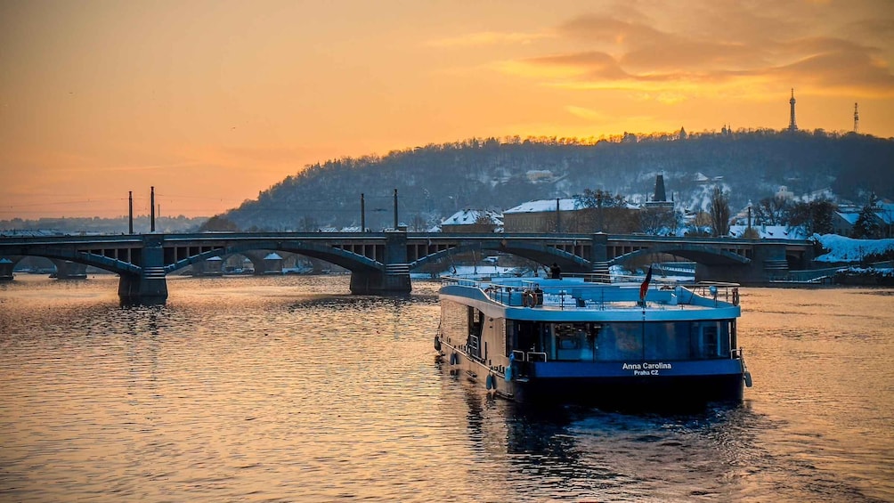 Picture 10 for Activity Prague: 50-Minute Sightseeing Evening Cruise
