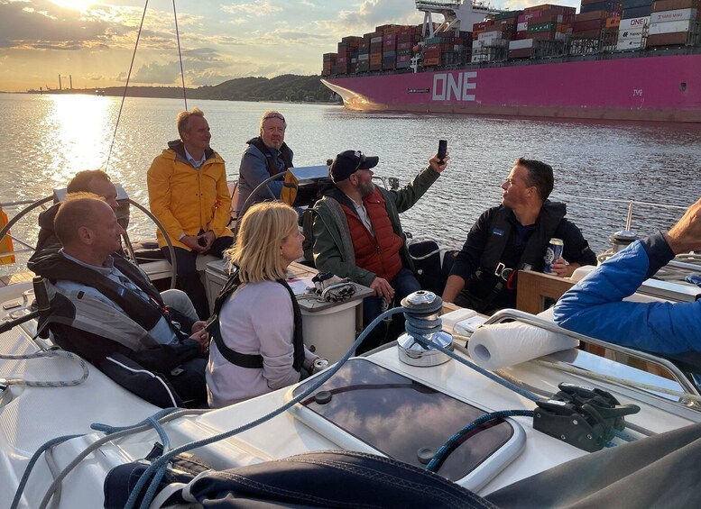 Picture 6 for Activity Real sailing trip "to the Gates of Hamburg", from/to Wedel