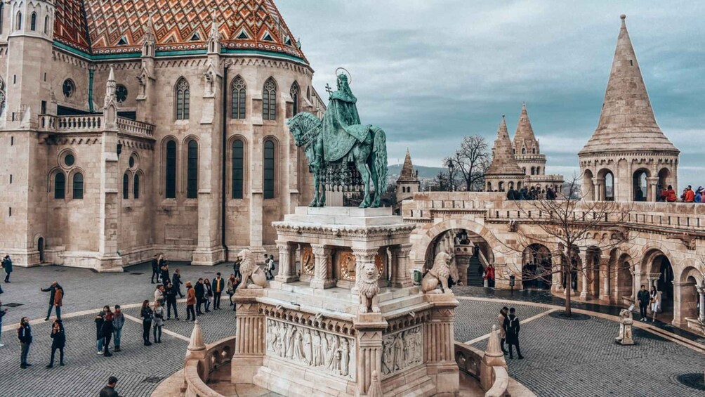 Full-Day Private Trip from Vienna to Budapest