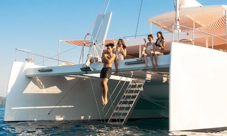 Pattaya: Full-Day Yacht Party to 3 Islands with Buffet